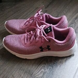 Under Armour Women's Mauve Sneakers Size 9